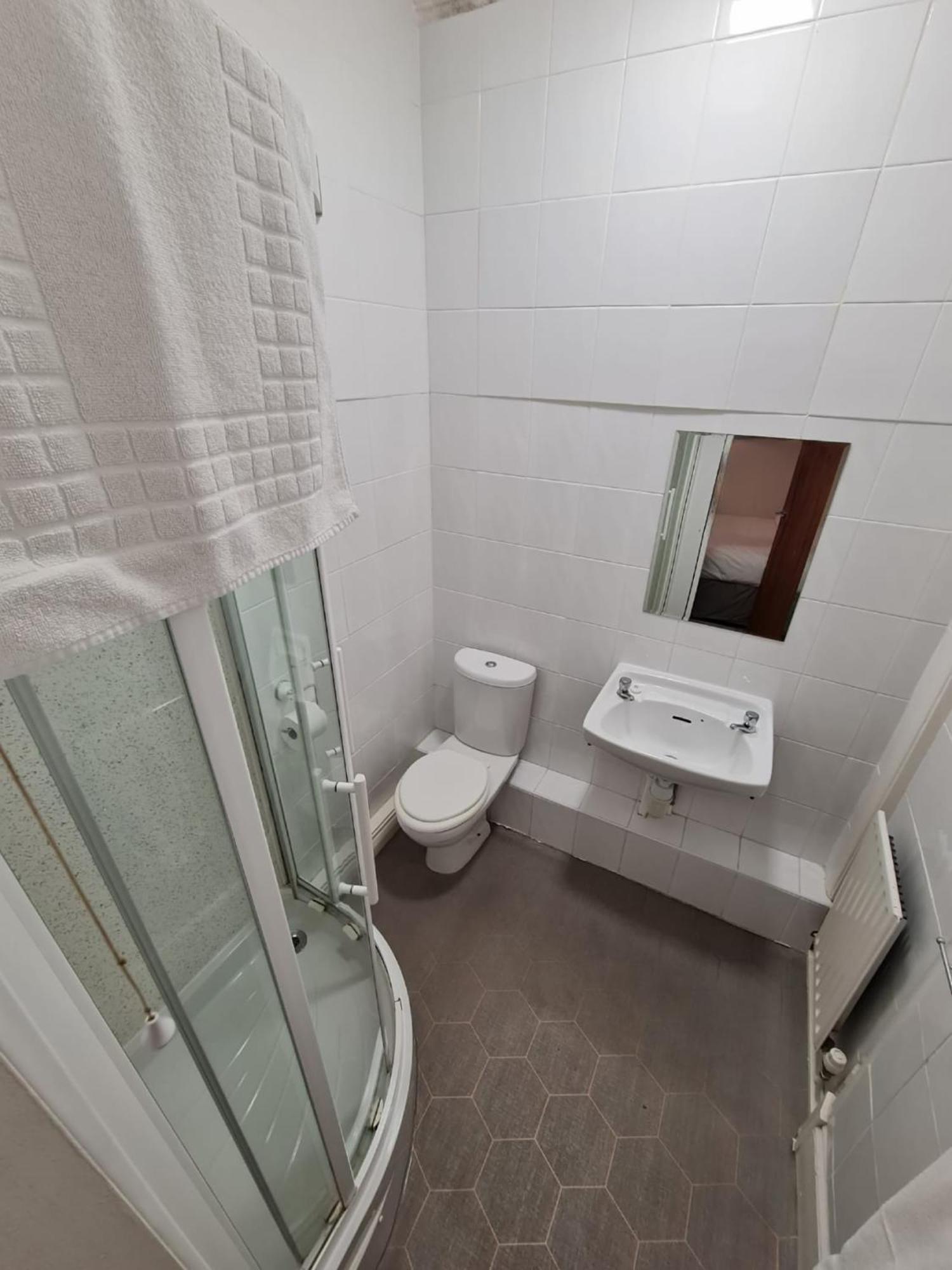 Farina No6, Sea View Apartment Sleeping 4 Guests Bridlington Exteriör bild