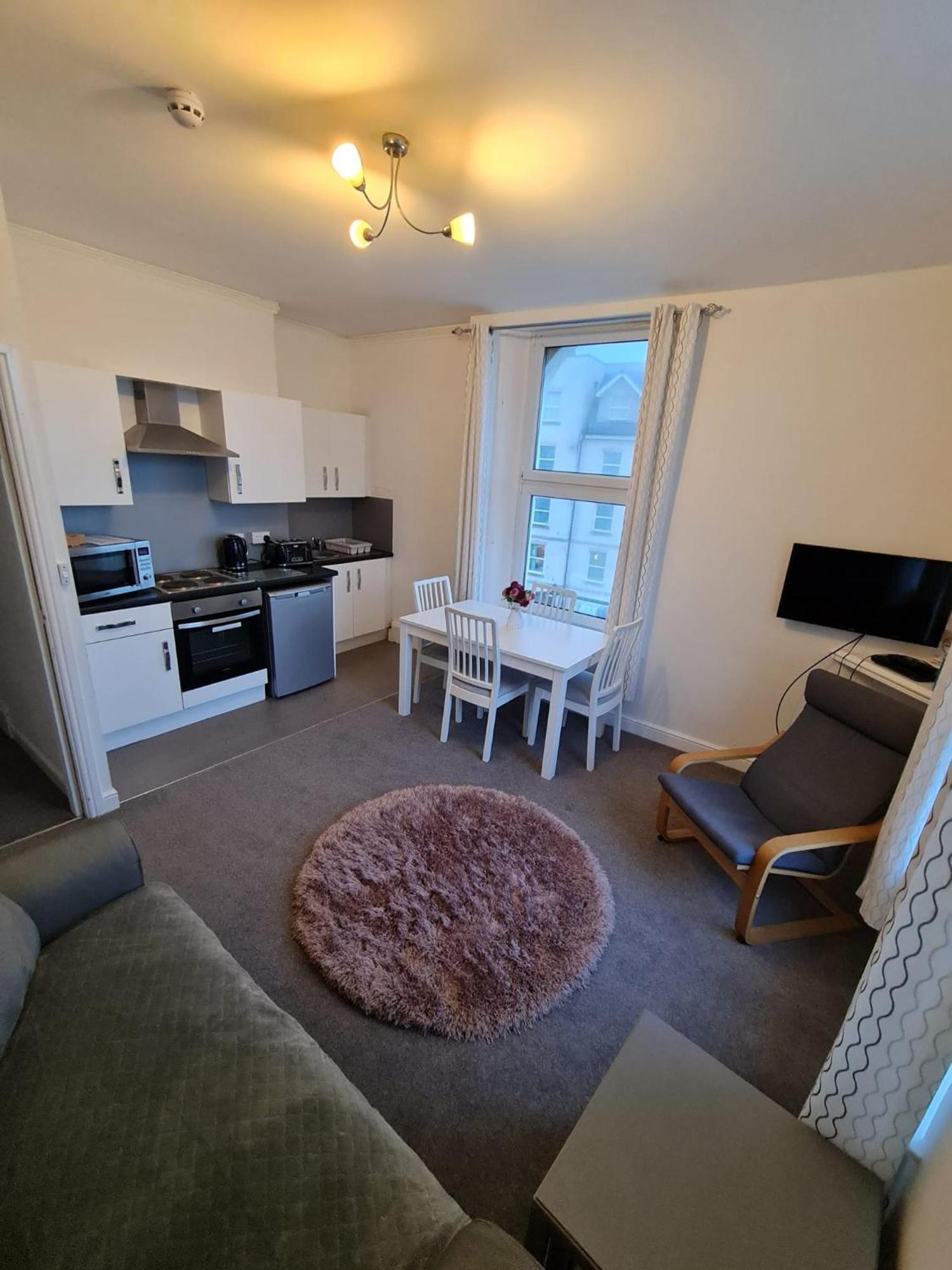 Farina No6, Sea View Apartment Sleeping 4 Guests Bridlington Exteriör bild