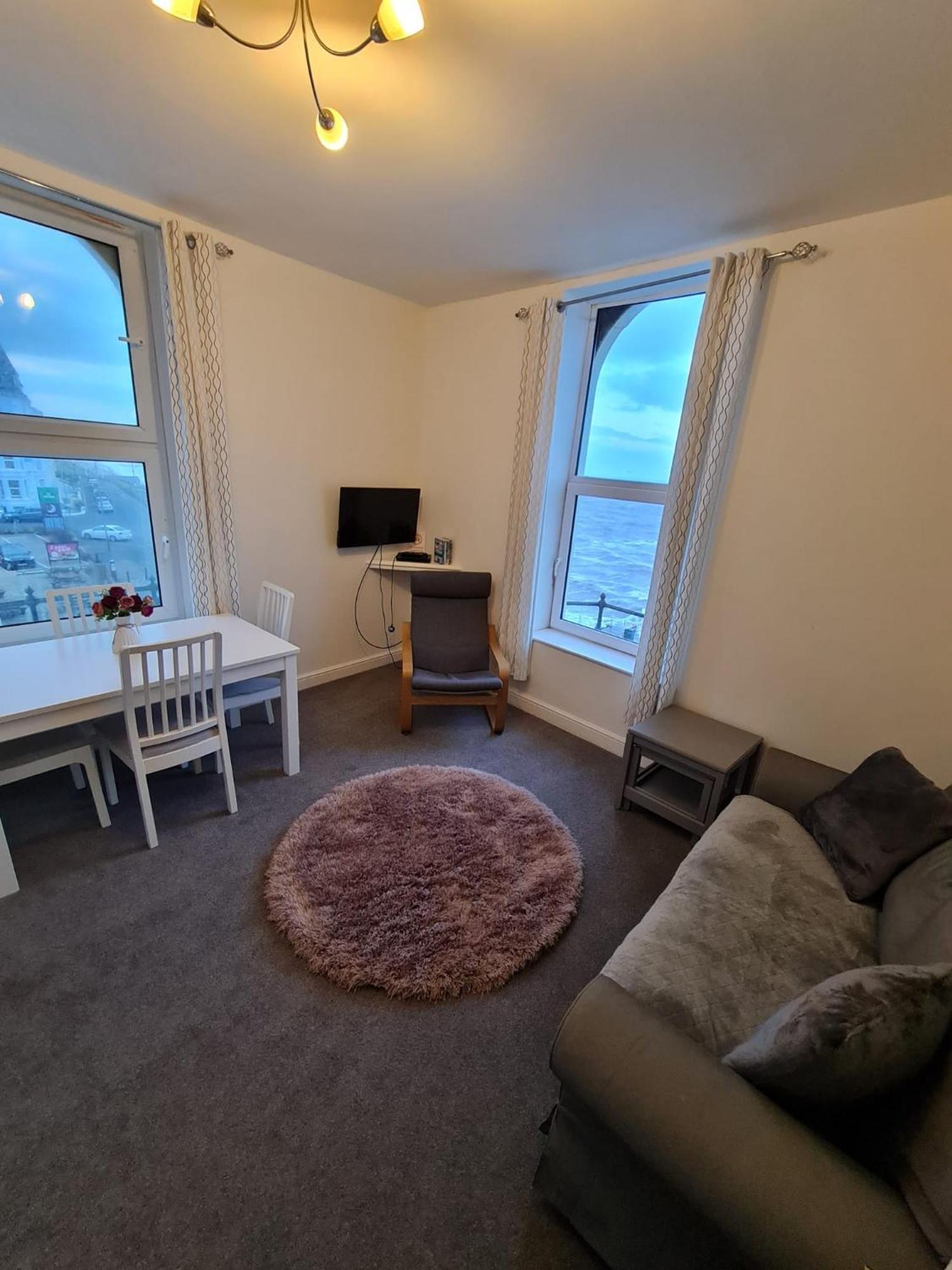 Farina No6, Sea View Apartment Sleeping 4 Guests Bridlington Exteriör bild